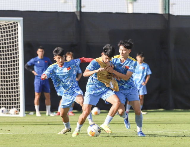 U.17 Việt Nam 0-0 U.17 Yemen: Thầy tr&ograve; HLV Roland quyết thắng trận ra qu&acirc;n- Ảnh 1.