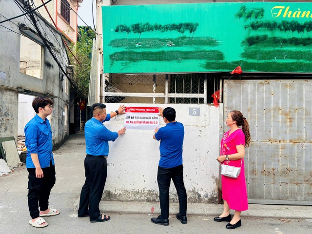 Tuổi trẻ thủ đ&ocirc; gi&uacute;p d&acirc;n di dời, triển khai c&aacute;c dự &aacute;n trọng điểm - Ảnh 1.