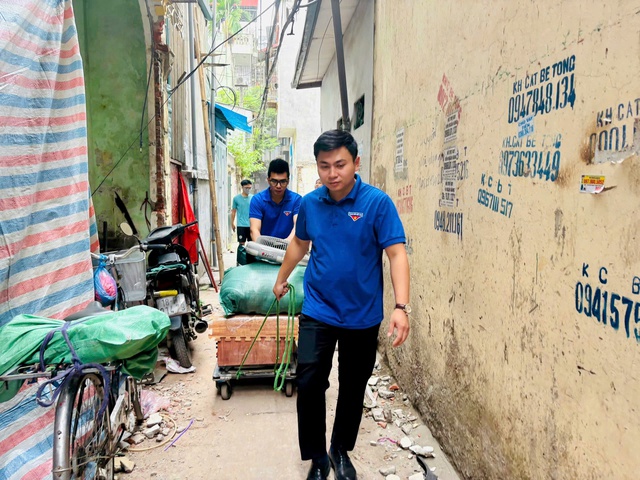Tuổi trẻ thủ đ&ocirc; gi&uacute;p d&acirc;n di dời, triển khai c&aacute;c dự &aacute;n trọng điểm - Ảnh 2.