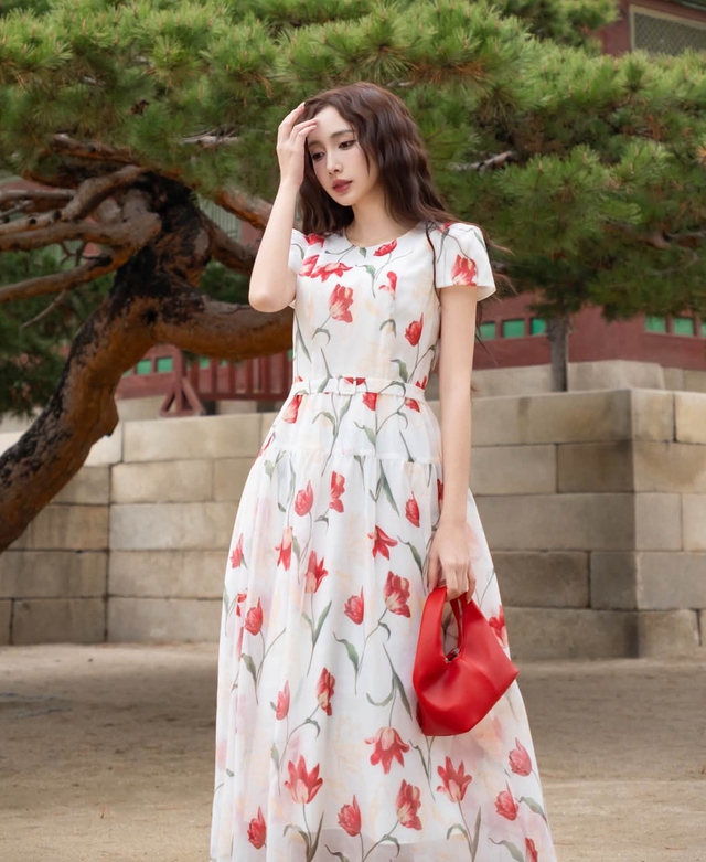 Thu hút mọi ánh nhìn khi nàng diện váy hoa, đầm họa tiết mùa hè - Ảnh 1.
