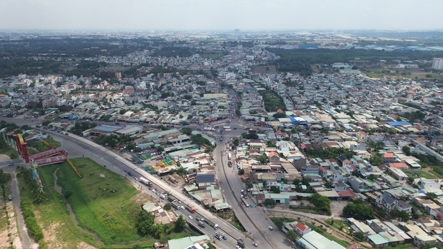 Tai nạn thương t&acirc;m ở n&uacute;t giao Cổng 11 khiến một phụ nữ v&agrave; 2 trẻ em tử vong- Ảnh 3.