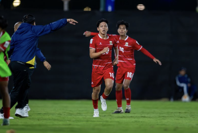 U.17 Th&aacute;i Lan thảm bại v&igrave; thẻ đỏ, HLV Indonesia tiết lộ l&yacute; do n&oacute;ng quật ng&atilde; U.17 Trung Quốc- Ảnh 2.