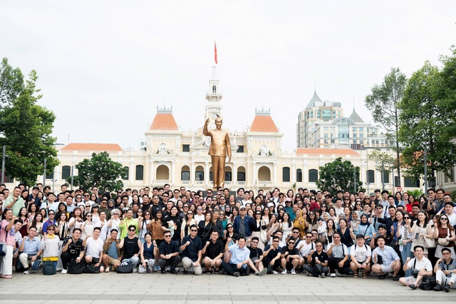 TP.HCM đ&oacute;n đo&agrave;n kh&aacute;ch MICE gần ng&agrave;n người- Ảnh 3.