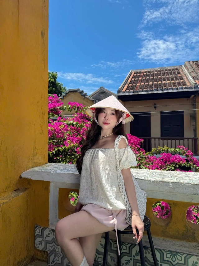 Nâng cấp vẻ ngoài sang chảnh cùng chiếc túi trắng - Ảnh 6.