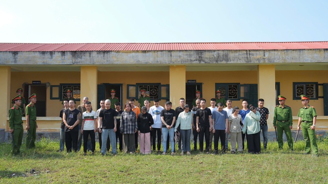 Ph&aacute; đường d&acirc;y lừa đảo c&oacute; trụ sở hoạt động tại Campuchia, chiếm đoạt hơn 3.000 tỉ/năm- Ảnh 1.