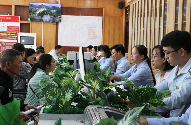 B&iacute; thư Đ&agrave; Nẵng: C&ograve;n t&igrave;nh trạng n&eacute; tr&aacute;nh, ngại lu&acirc;n chuyển ở một bộ phận c&aacute;n bộ- Ảnh 2.