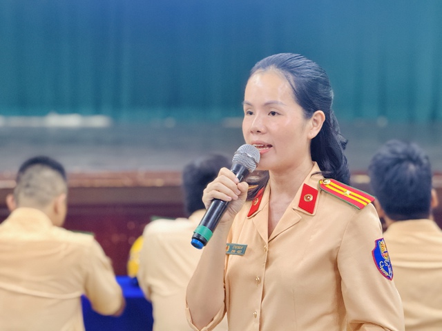 Nhiều học sinh, phụ huynh TP.HCM bị CSGT xử phạt v&igrave; hiểu sai quy định n&agrave;y - Ảnh 4.