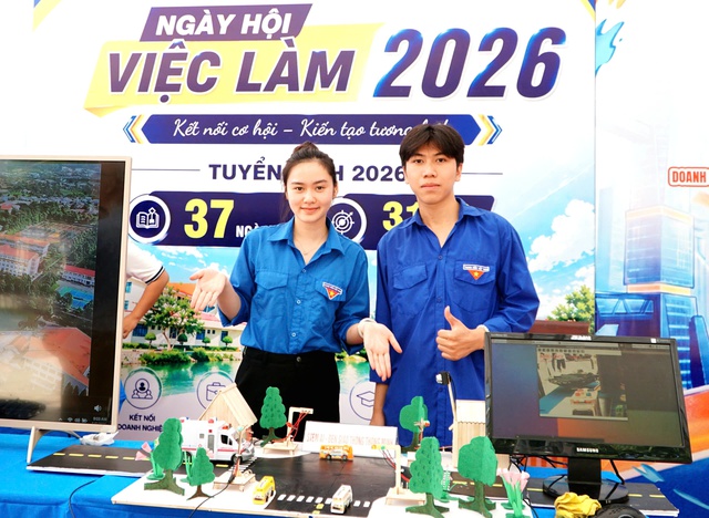 Kiến tạo cho sinh vi&ecirc;n về ng&agrave;nh logistics ngh&igrave;n tỉ - Ảnh 3.