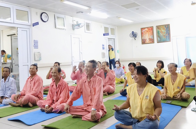  'Ở bệnh viện mà thấy vui'- Ảnh 1.