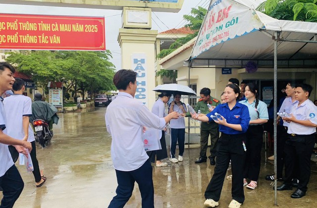 C&ocirc; gi&aacute;o C&agrave; Mau suốt 10 năm l&agrave;m một điều khiến nhiều th&iacute; sinh nhớ m&atilde;i  - Ảnh 4.
