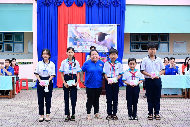 C&ocirc; gi&aacute;o C&agrave; Mau suốt 10 năm l&agrave;m một điều khiến nhiều th&iacute; sinh nhớ m&atilde;i  - Ảnh 5.
