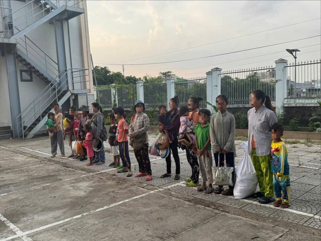 Phát hiện 22 người nước ngoài nhập cảnh trái phép vào Việt Nam hành nghề ăn xin - Ảnh 1.
