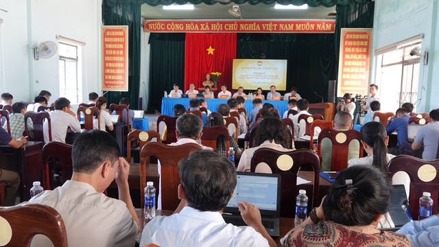 Tiếp x&uacute;c cử tri Gia Lai: Đề nghị xử l&yacute; sổ đỏ chồng lấn- Ảnh 1.