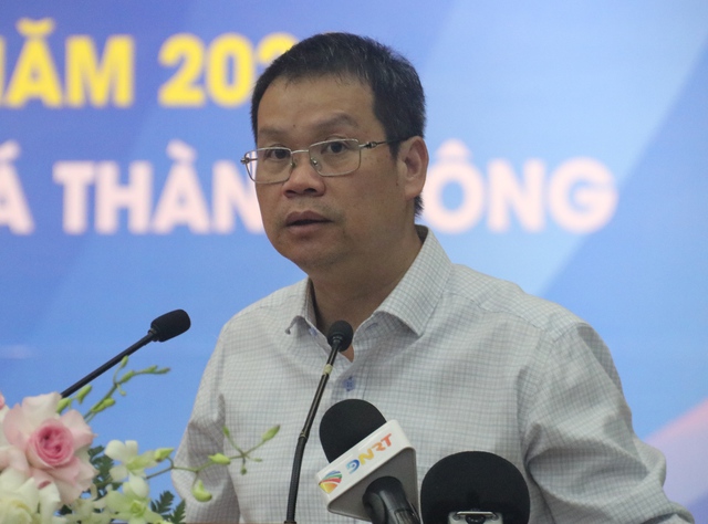 Chủ tịch Đ&agrave; Nẵng: 'Kh&ocirc;ng để vướng mắc nhỏ l&agrave;m mất cơ hội lớn của doanh nghiệp'- Ảnh 1.