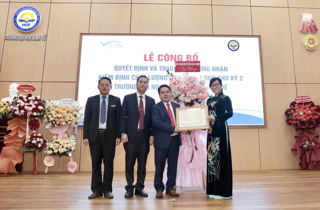 Chọn trường đại học khối kinh tế: Điều cần biết trước khi quyết định - Ảnh 1.
