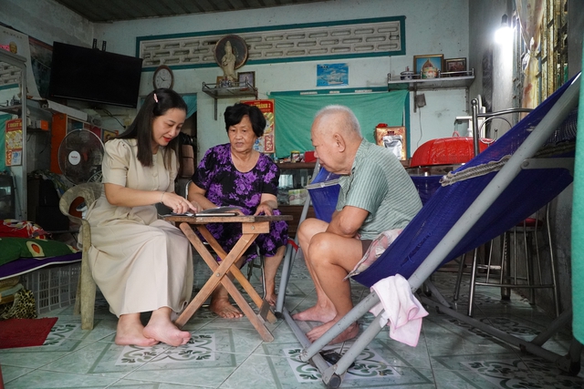 L&agrave;m cả thứ bảy, đến tận nh&agrave; hỗ trợ - Ảnh 2.