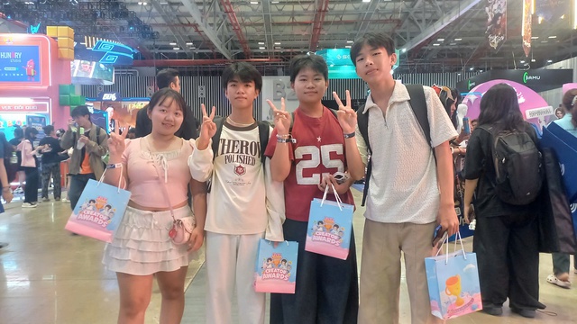 H&agrave;ng ngh&igrave;n bạn trẻ th&iacute;ch th&uacute; check-in ng&agrave;y hội game lớn nhất Việt Nam  - Ảnh 3.