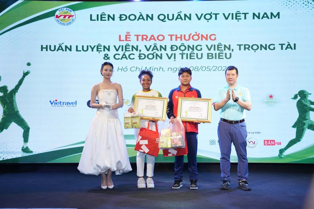 Li&ecirc;n đo&agrave;n Quần vợt Việt Nam kiện to&agrave;n bộ m&aacute;y: BLV Vũ Quang Huy l&agrave;m 'ph&oacute; tướng'- Ảnh 3.