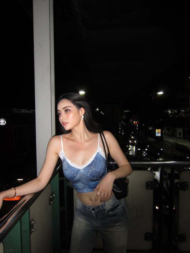 Phối đồ với áo crop top giúp nàng khoe dáng đầy cuốn hút - Ảnh 7.