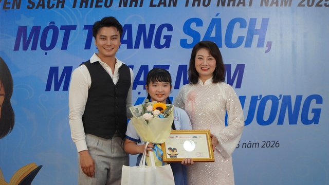 NSND Mỹ Uy&ecirc;n, NSƯT V&otilde; Minh L&acirc;m ngồi 'ghế n&oacute;ng' cuộc thi Kể chuyện s&aacute;ch thiếu nhi- Ảnh 3.