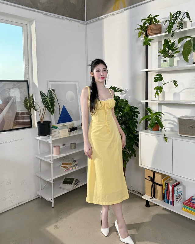 Chào hè năng động với những sắc vàng rực rỡ- Ảnh 4.