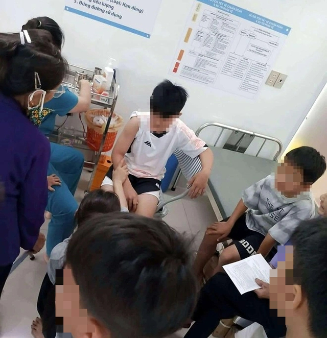 Ch&oacute; dữ nghi bị bệnh dại tấn c&ocirc;ng nhiều người ở Nghệ An - Ảnh 1.