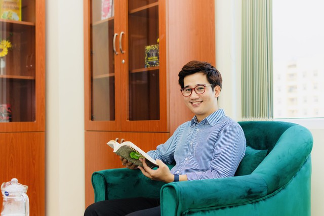 Tr&igrave; ho&atilde;n giấc ngủ để 'trả th&ugrave;': V&igrave; sao th&oacute;i quen thức khuya kh&oacute; bỏ? - Ảnh 2.