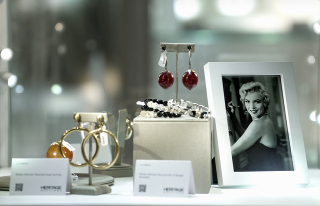 Marilyn Monroe: Những bức thư 'từ c&otilde;i chết' v&agrave; c&aacute;c kỷ vật sắp c&ocirc;ng bố sau 100 năm - Ảnh 1.