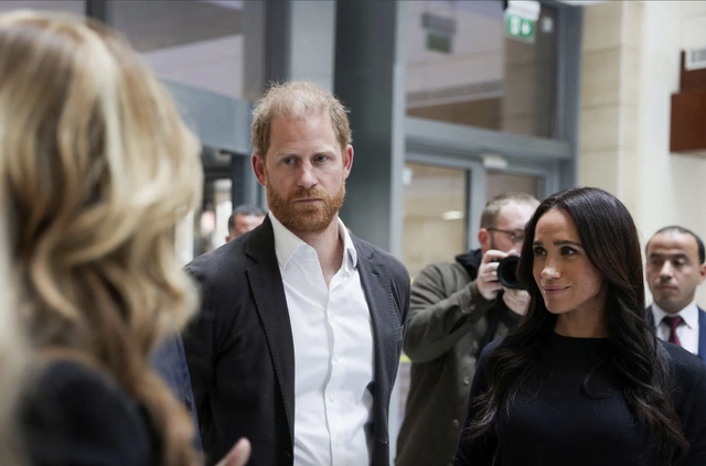 Kế hoạch b&iacute; mật trở lại Ho&agrave;ng gia Anh của Meghan Markle bị bại lộ? - Ảnh 1.