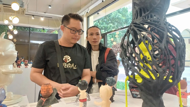 Những món đồ chơi nghệ thuật thu hút người trẻ vào cuối tuần, vì sao? - Ảnh 6.