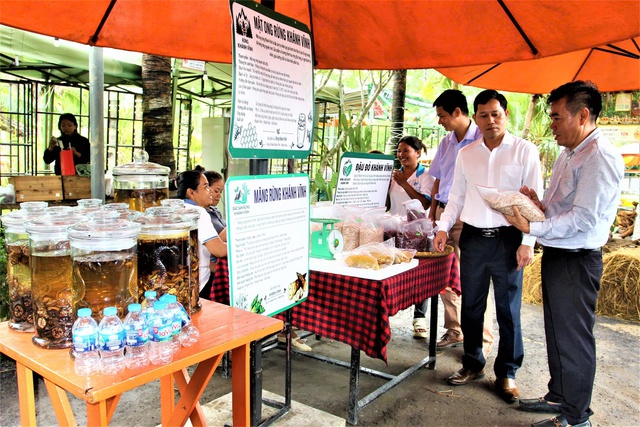 Kh&aacute;nh Vĩnh khai trương m&ocirc; h&igrave;nh kh&ocirc;ng gian n&ocirc;ng sản sạch- Ảnh 1.