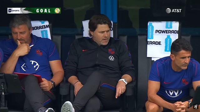 Đội tuyển Mỹ thắng trận nhờ &lsquo;kẽ hở&rsquo; của luật mới, FIFA sẽ nhanh ch&oacute;ng v&agrave;o cuộc?- Ảnh 1.