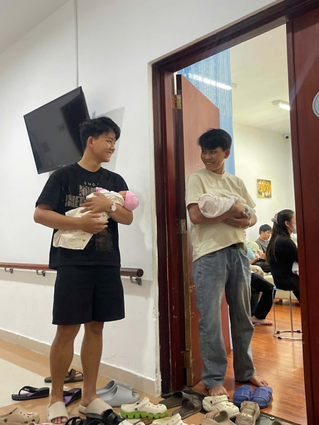 4 chị em lần lượt sinh con trong 4 tháng: 2 bé chào đời cùng ngày tháng - Ảnh 4.
