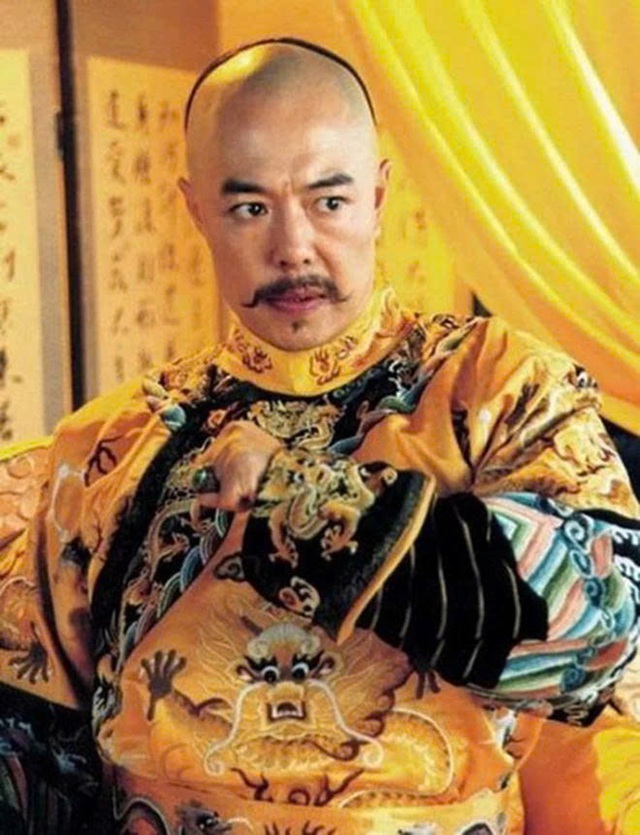 'C&agrave;n Long' Trương Thiết L&acirc;m phải ngồi xe lăn ở tuổi 68 - Ảnh 1.