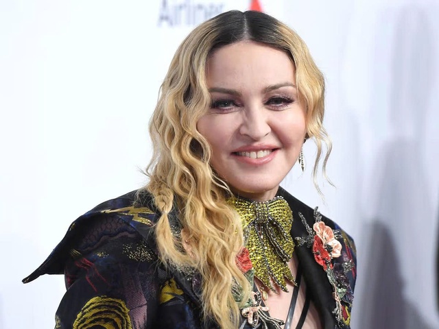 Madonna c&ocirc;ng khai mối quan hệ b&iacute; mật với con trai tổng thống John F. Kennedy - Ảnh 2.