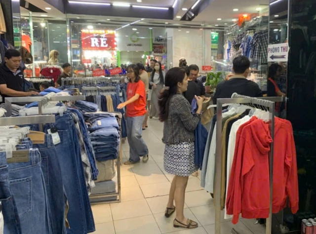 Người trẻ chi tiêu gì nhiều nhất trong tháng? - Ảnh 1.