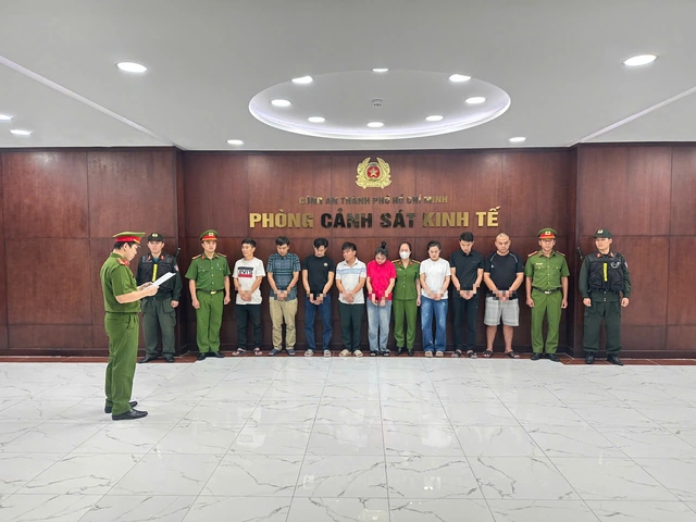 Phanh phui đường dây hợp thức hóa động vật hoang dã, khởi tố 4 kiểm lâm - Ảnh 1.