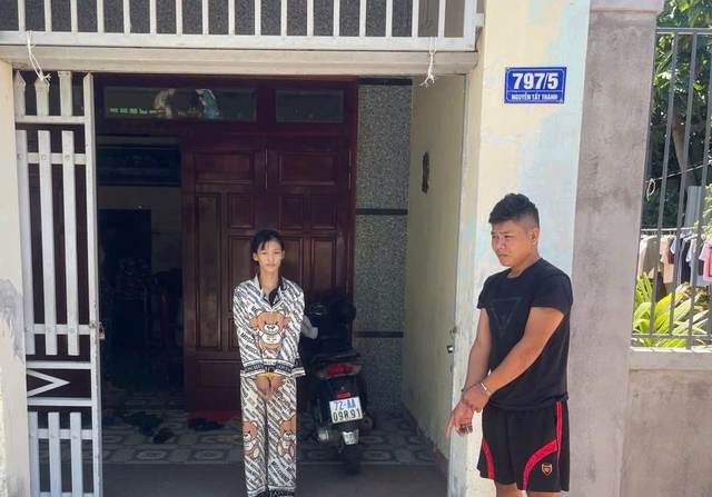 Giấu chai nước trong quần lót để qua mặt xét nghiệm ma túy, vẫn bị phát hiện - Ảnh 3.
