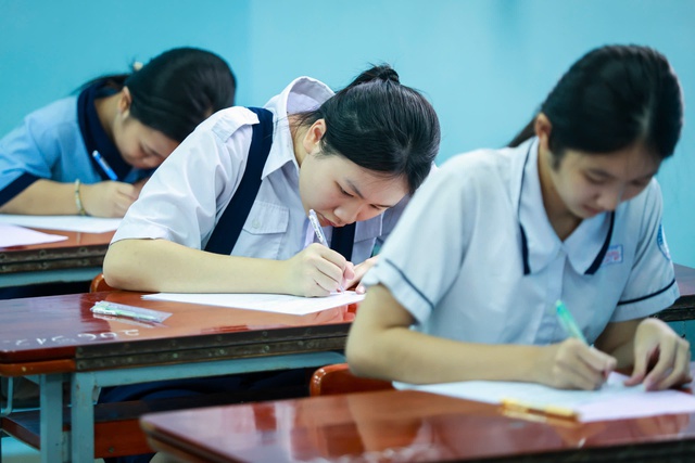 Thi lớp 10 TP.HCM: Đề ch&iacute;nh thức m&ocirc;n ngữ văn - Ảnh 3.