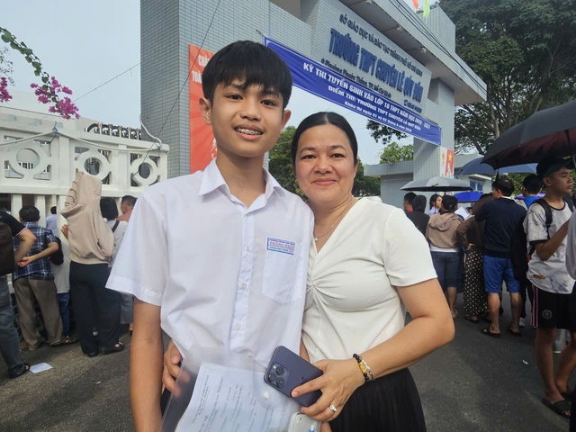Học sinh thi trường chuyên dễ dàng kiếm điểm 9 môn tiếng Anh - Ảnh 2.