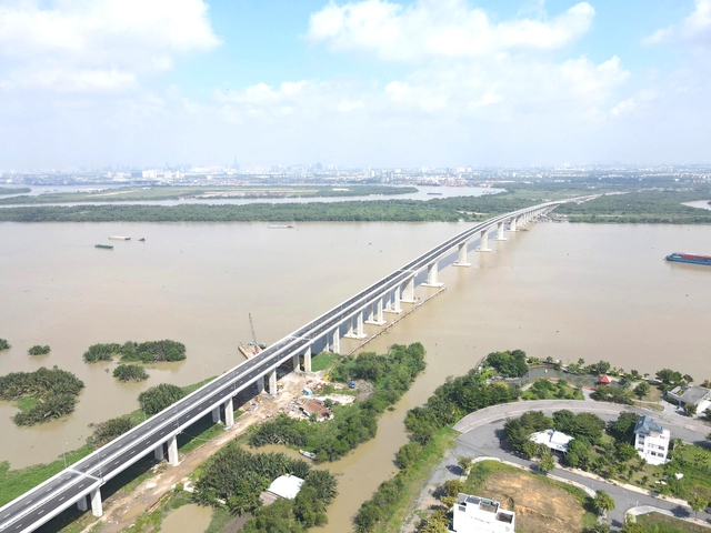 TP.HCM tốc lực mở đường kết nối liên vùng- Ảnh 1. TP.HCM tốc lực mở đường kết nối liên vùng- Ảnh 1.