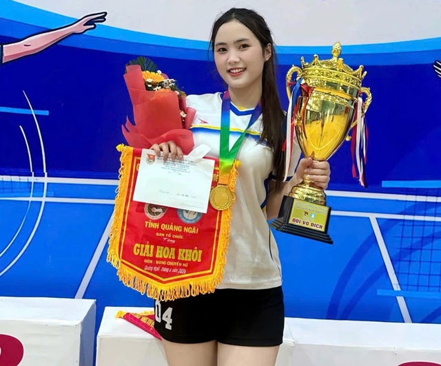 Cô gái được gọi là 'hoa khôi bóng chuyền'- Ảnh 1. Cô gái được gọi là 'hoa khôi bóng chuyền'- Ảnh 1.