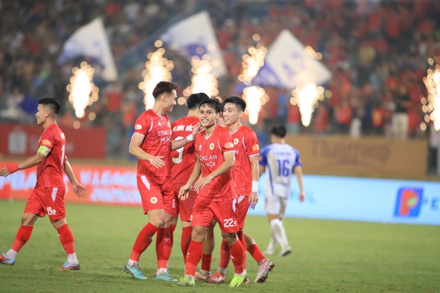 CLB CAHN chốt ngày đá Cúp C1 châu Á với đội Úc: Quang Hải, Văn Hậu kịp dự AFF Cup?- Ảnh 1. CLB CAHN chốt ngày đá Cúp C1 châu Á với đội Úc: Quang Hải, Văn Hậu kịp dự AFF Cup?- Ảnh 1.