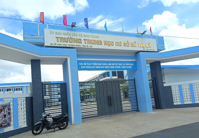 Công an Cà Mau khởi tố vụ lập quỹ trái phép tại Trường THCS Hồ Thị Kỷ- Ảnh 1.