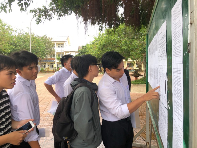 Đặc khu Lý Sơn rà soát an toàn thực phẩm trước kỳ thi tốt nghiệp THPT - Ảnh 1.