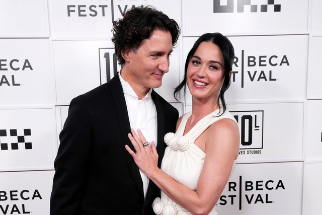 Katy Perry kể cuộc t&igrave;nh say đắm b&ecirc;n cựu Thủ tướng Canada - Ảnh 1.