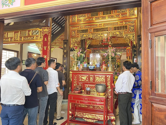 Trăm năm đất tổ kim hoàn: Lễ giỗ tổ nghề 'nâng cấp' thành lễ hội?- Ảnh 1. Trăm năm đất tổ kim hoàn: Lễ giỗ tổ nghề 'nâng cấp' thành lễ hội?- Ảnh 1.
