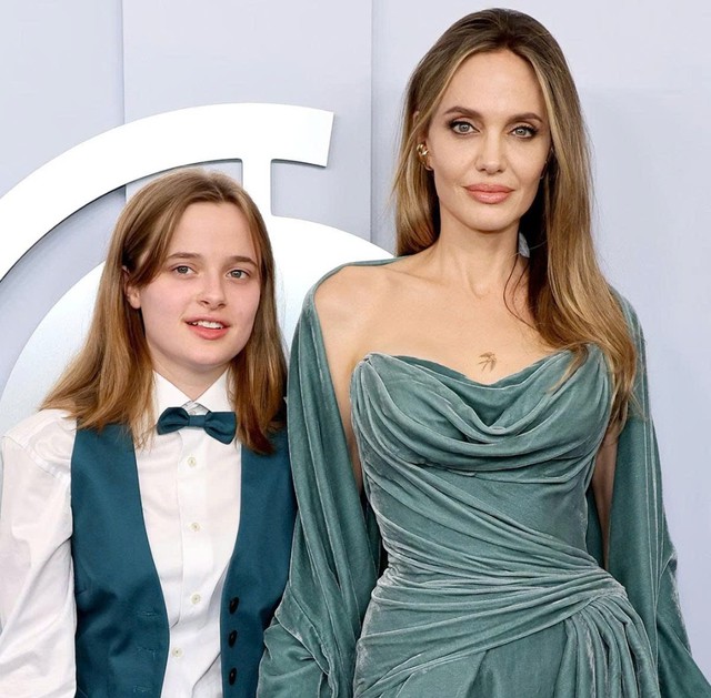 Hành trình lớn lên của cặp song sinh nhà Brad Pitt và Angelina Jolie - Ảnh 2.