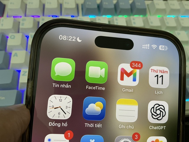Biểu tượng mặt trăng trên iPhone báo hiệu điều gì? - Ảnh 1.