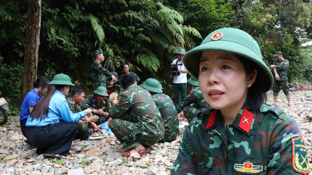 Tìm liệt sĩ trên dãy Trường Sơn: Chung một tấm lòng- Ảnh 4. Tìm liệt sĩ trên dãy Trường Sơn: Chung một tấm lòng- Ảnh 4.